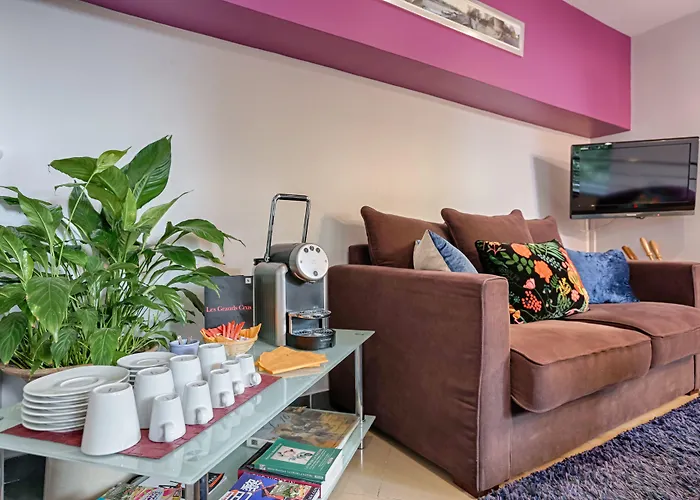 Hotel Le Hameau De Passy Parigi