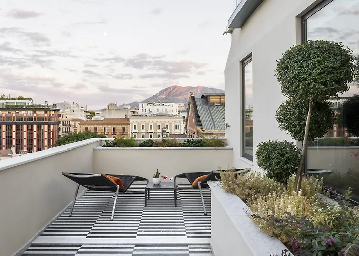 Renewed Hotel Plaza Opéra Palermo