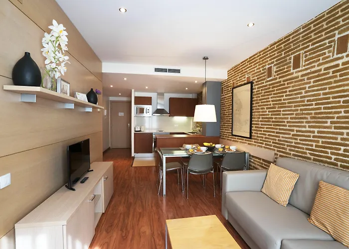 Serennia Cest Apartamentos Arc de Triomf Barcelona