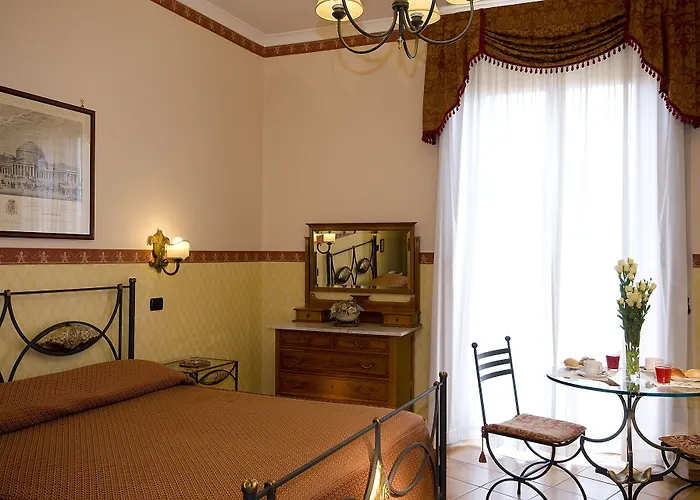 Pinto-Storey Hotel Nápoles