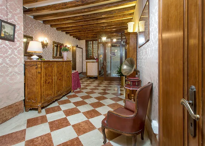Hotel Mezzo Pozzo Venecia