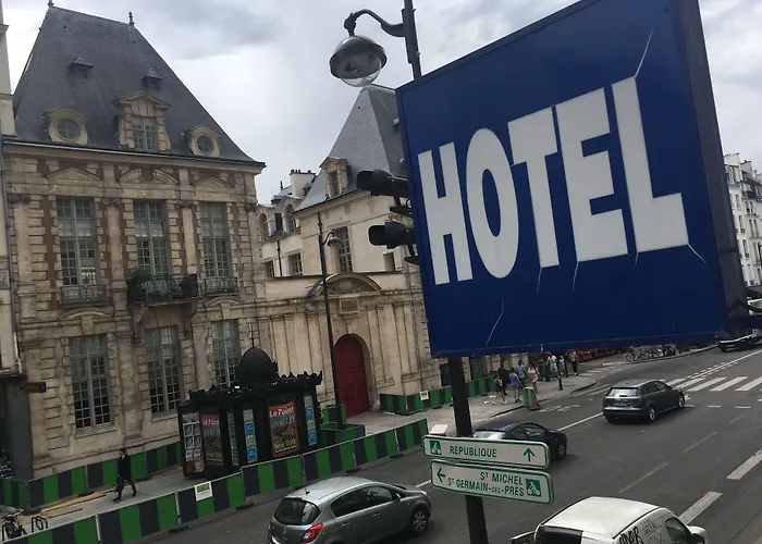 Hotel De La Herse D'Or París