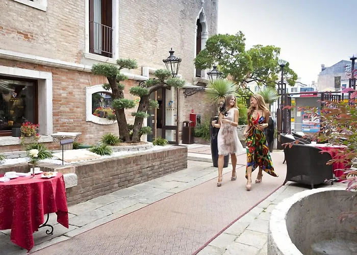 Pesaro Palace Venezia