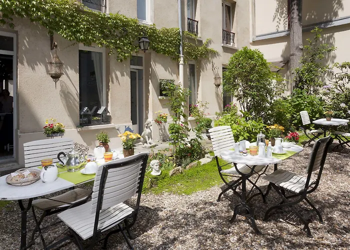 Hotel De L'Avre París