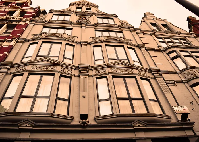 London Kings Hotel