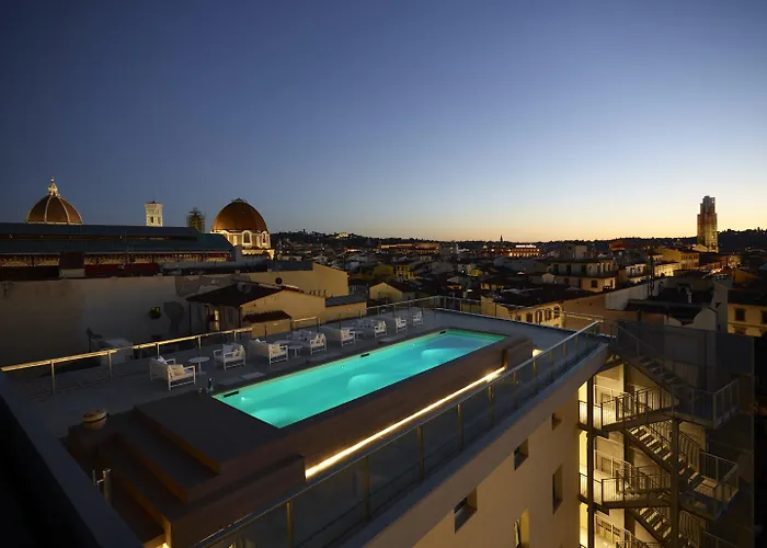 Hotel Glance In Florencia