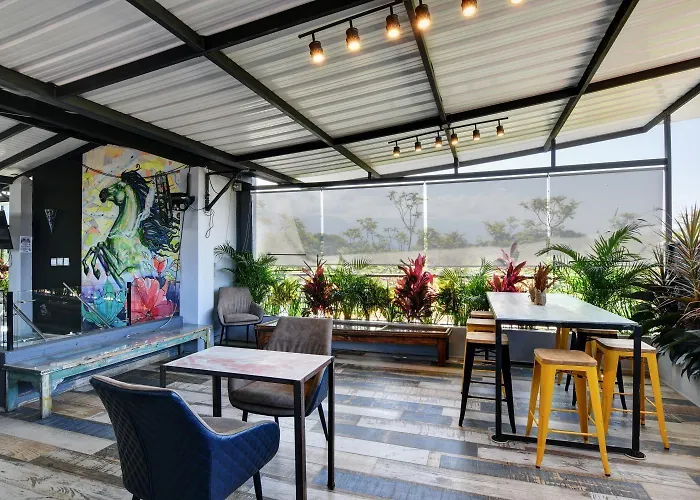 Albergue International House Co-Living Medellín