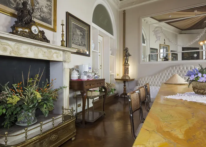 Bed and Breakfast La Dimora Dei Monaci Siena