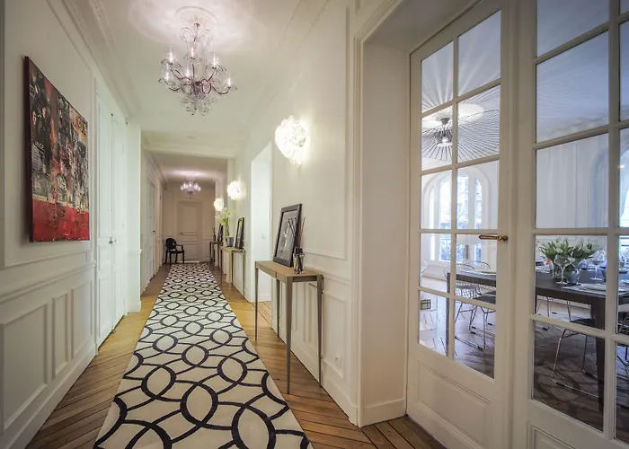 Relais12Bis Bed & Breakfast By Eiffel Tower París