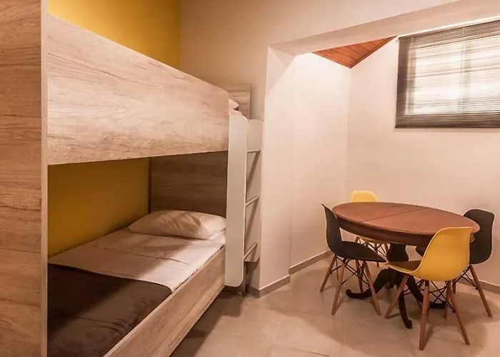 The Bridge Hostel Florianópolis