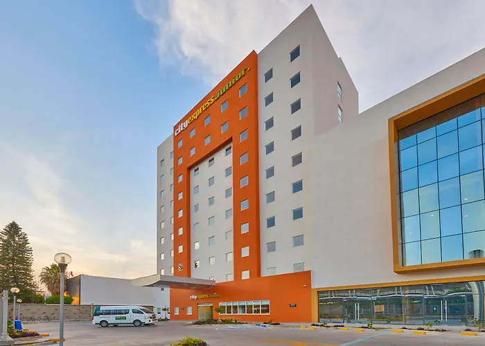 City Express Junior Leon Centro de Convenciones