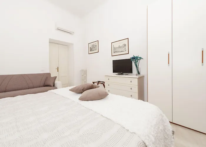 B&B Two Flowers Roma