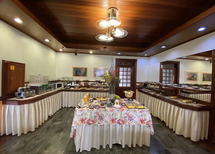Hotel Marques Araras 