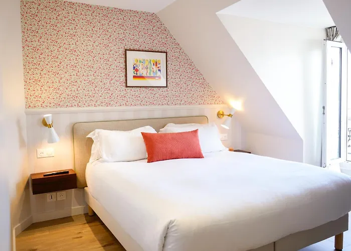 Hotel Joli Mome Parigi