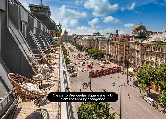 Vn17 Rooftop Suites By Adrez Praga