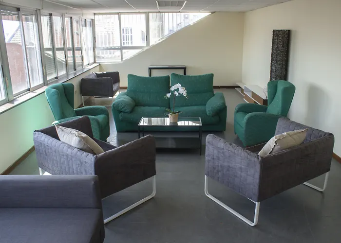 Bed and Breakfast Residencia 12 Octubre Madrid