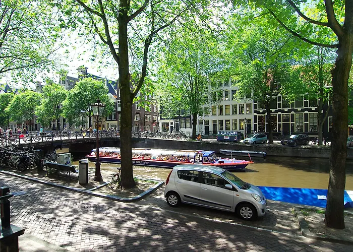 1637: Historic Canal View Suites Ámsterdam