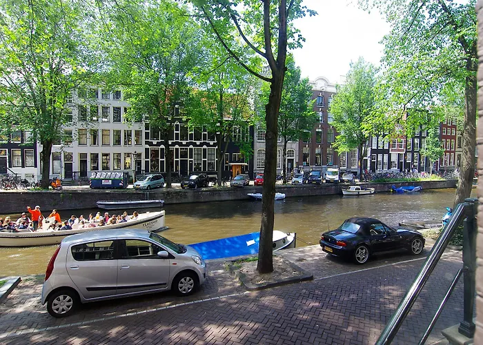 1637: Historic Canal View Suites Ámsterdam