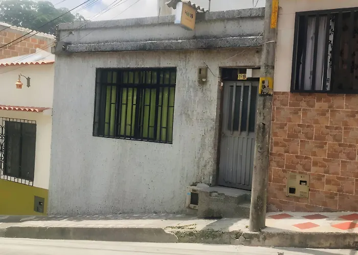 Hostal la 18 Pereira