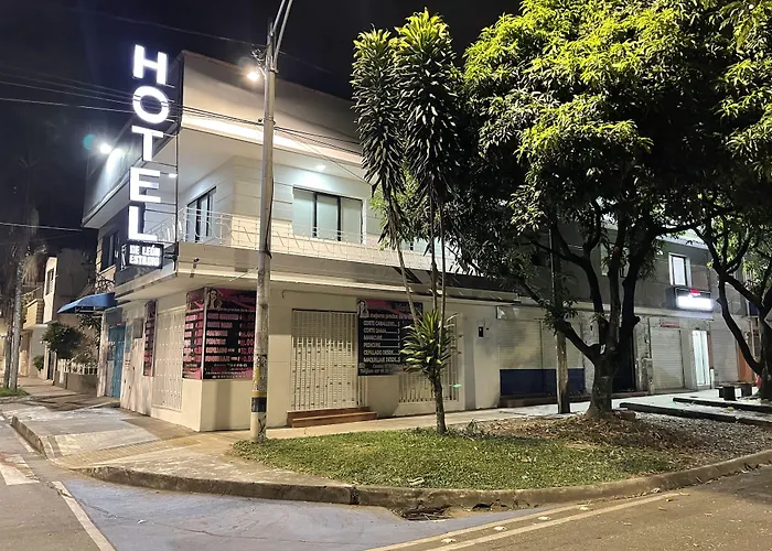Hotel De León Estadio Medellín