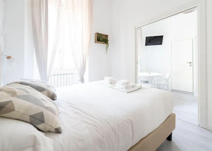 White Gioberti Guesthouse Roma