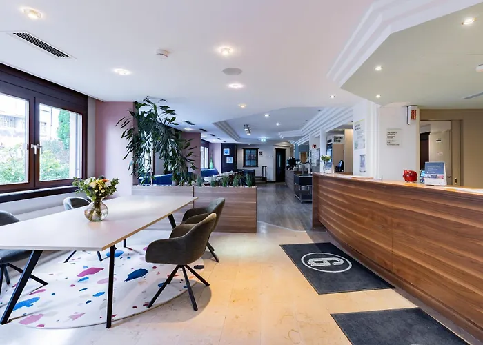 Garner Hotel Stuttgart City Centre By Ihg