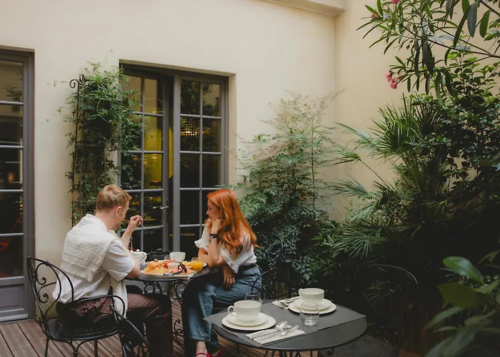 Hotel Le Petit París