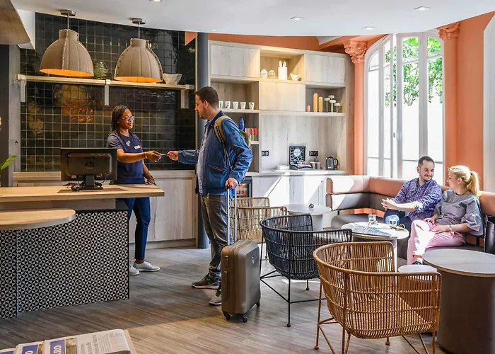 Hotel Ibis Paris Tour Montparnasse 15Eme