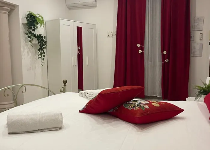 Hotel Napule E ... Nápoles