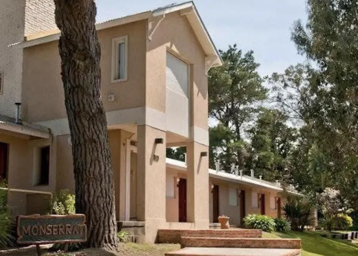 Monserrat Bungalows Con pileta y parrilla Pinamar