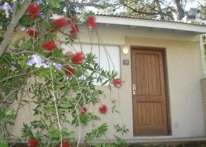 Monserrat Bungalows Con pileta y parrilla Pinamar