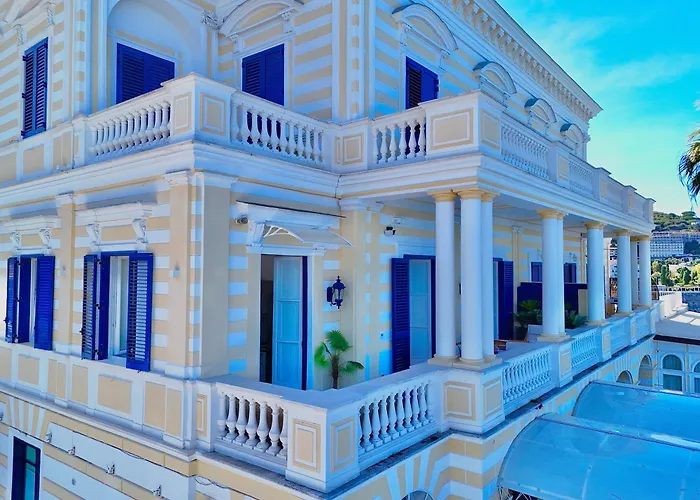 Hotel De Luxe La Terrazza Sorrento