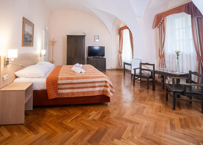 U Medvidku-Brewery Hotel Praga