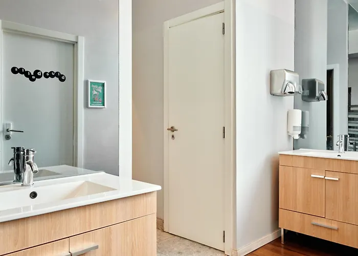 Gspot Hostels & Love Triangles Pizzeria Lisboa