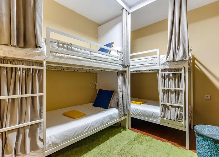 Garden In Town Hostel OOporto