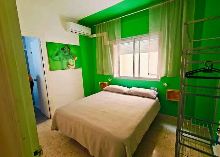 Hotel Maracuya House - Men Only Torremolinos