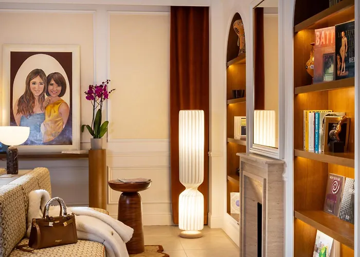 Almarine Eiffel Hotel & Spa By Malone París