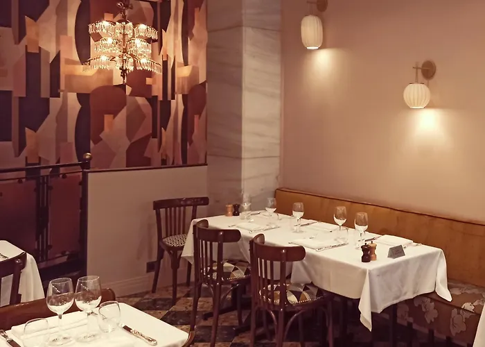Hotel George Washington París