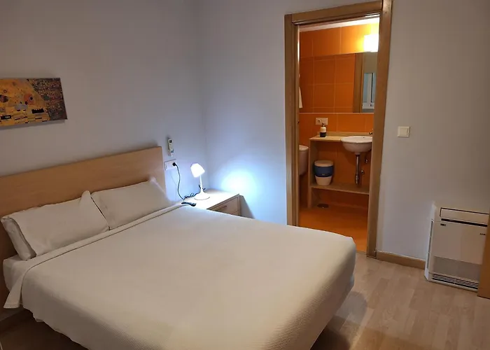 Blanco Albergue Santiago de Compostela
