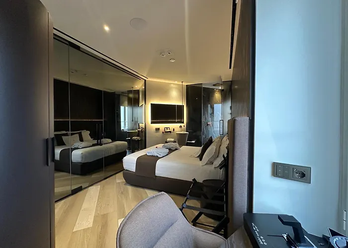 Tritone Luxury Suites Fontana di Trevi Roma