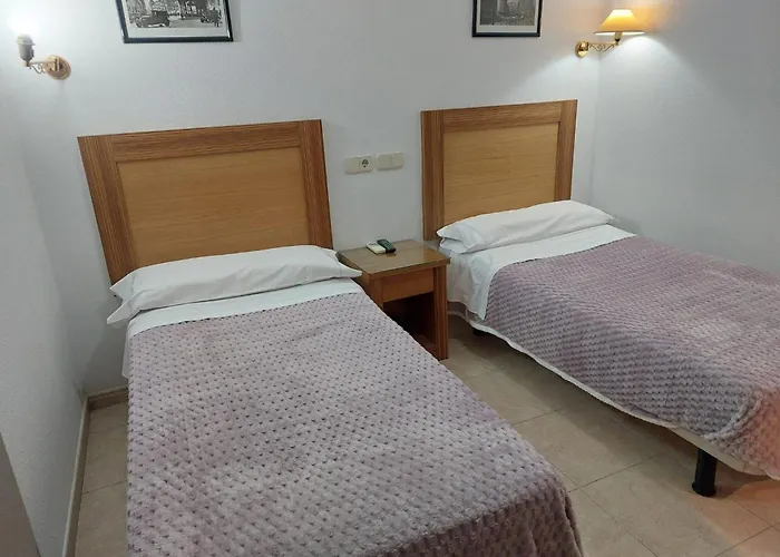 Hostal Rivera Atocha 79 Madrid