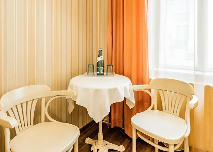 Hotel Pension Baronesse Vienna