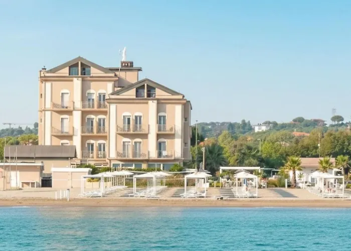 Hotel Liberty Beach - Parking & Beach Riccione