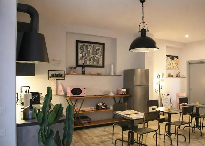 Hotel Industrial Chic House - Private Parking Orvieto