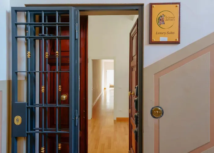 Le Suites Dell'Edera - Historic Palace With Old Town Views Bologna