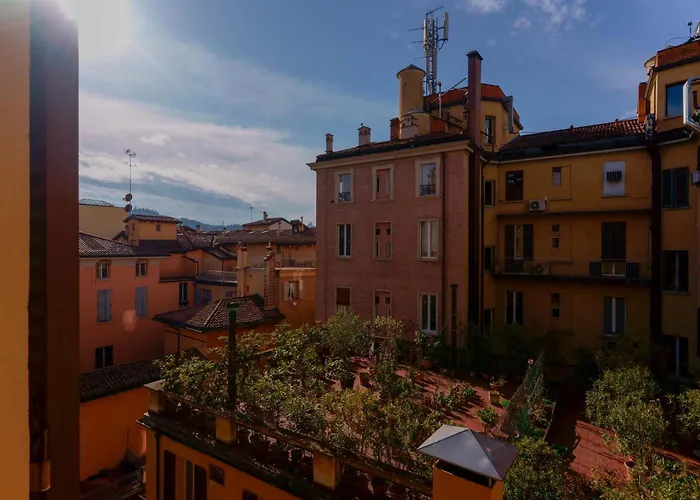 Le Suites Dell'Edera - Historic Palace With Old Town Views Bologna