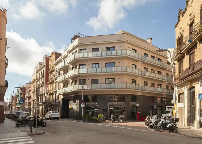 Feelathome Plaza Apartments Barcellona