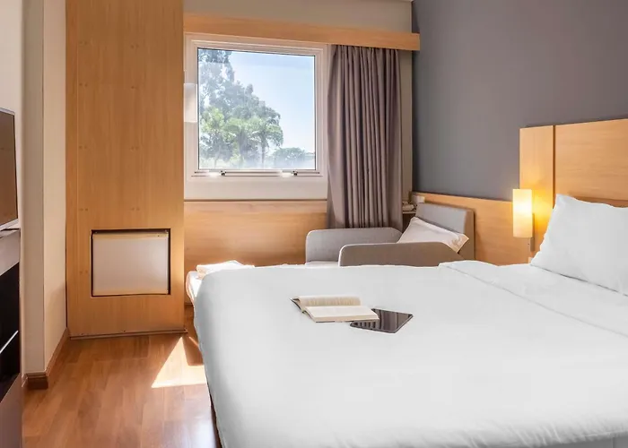 Ibis Paulinia Hotel