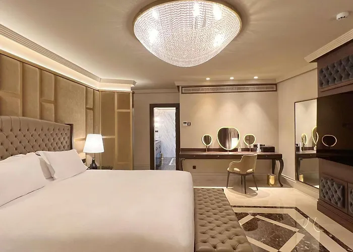 Sofitel Barcelona Skipper