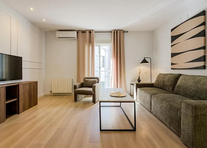 Four Petals Barcelona Boutique Apartments